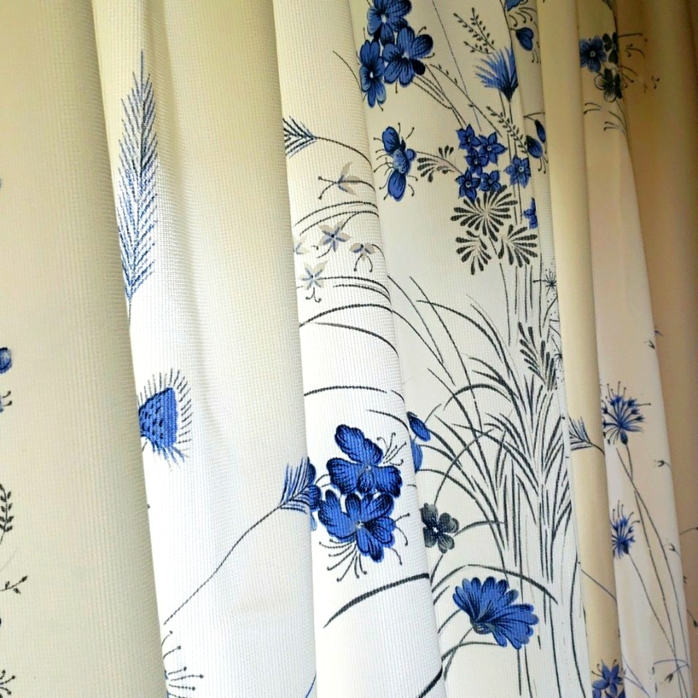 Sheer Curtains / size: 72"×240"